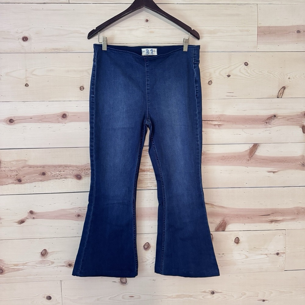 We The Free Jeans Womens 31 Low Rise Flare Bootcut Dark Wash Stretch Denim